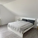 Appartement Helle Und Charmante Dachgeschosswohnung In Top-lage Bochum