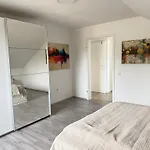 Helle Und Charmante Dachgeschosswohnung In Top-lage Bochum