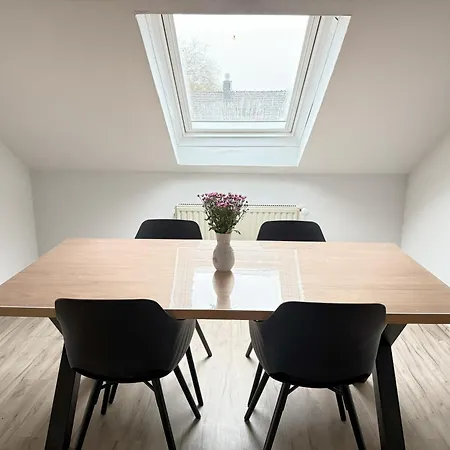 Helle Und Charmante Dachgeschosswohnung In Top-lage * Bochum
