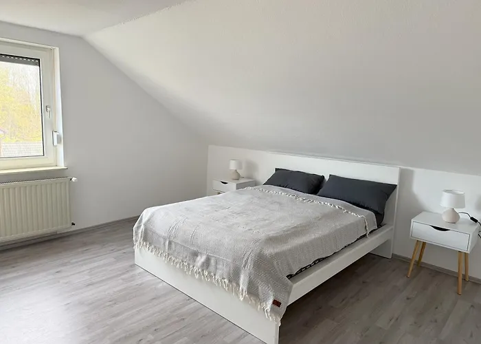 Apartamento Helle Und Charmante Dachgeschosswohnung In Top-lage Bochum