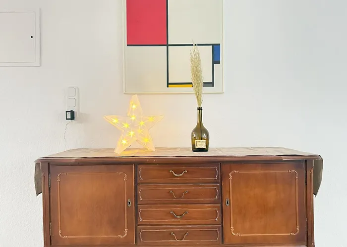 Helle Und Charmante Dachgeschosswohnung In Top-lage