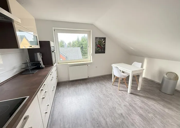 Helle Und Charmante Dachgeschosswohnung In Top-lage * Bochum